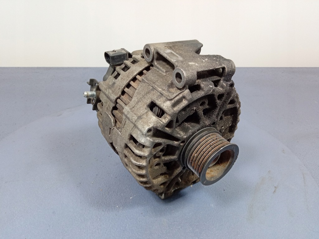Mercedes cl63 amg w216 генератор 215a a0131549902 с Разборки