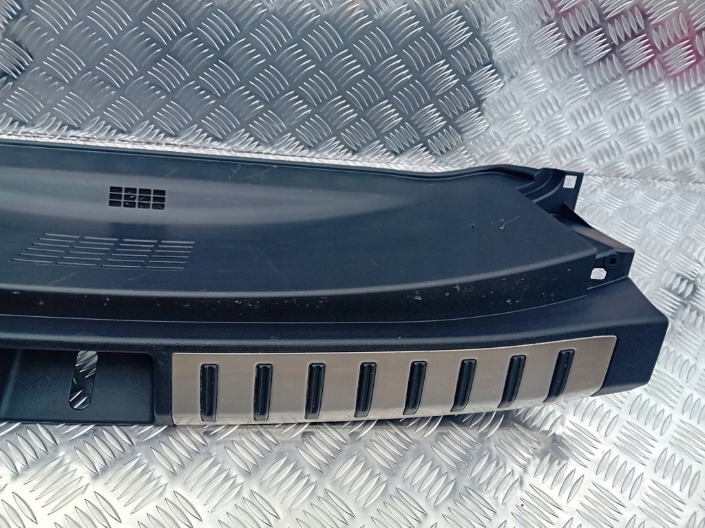 Накладка поперечина багажника lexus nx 58038-78010 Киев