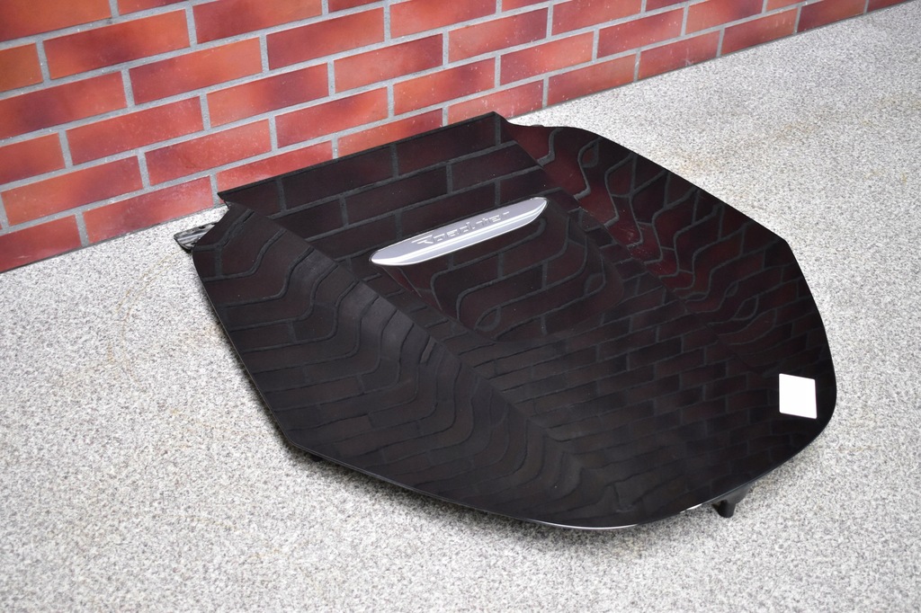 фото №1, Bmw i8 i15 roadster крышка багажника задняя крышка защита