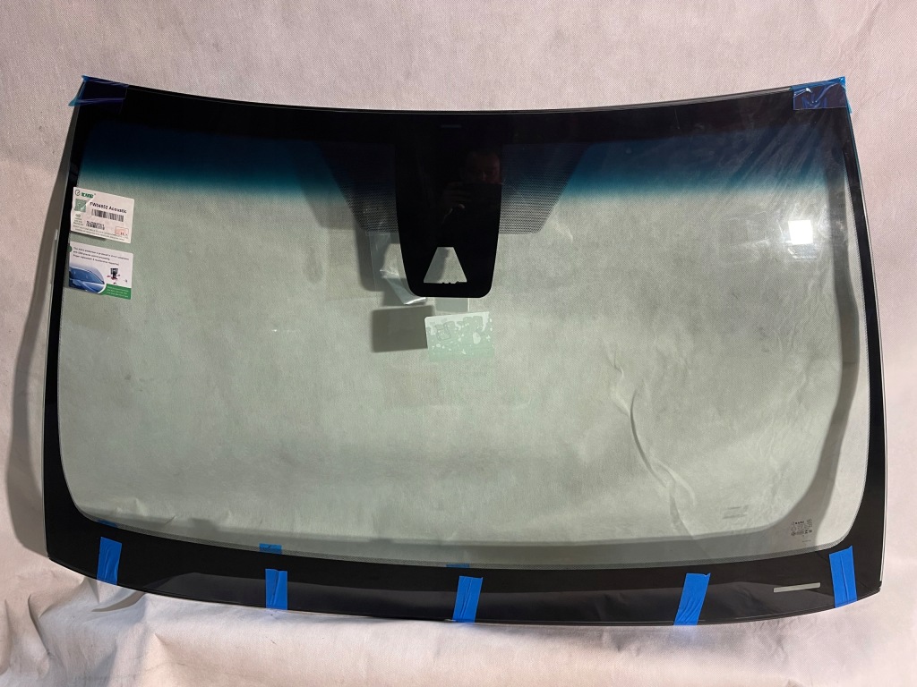 фото №1, Стекло передняя toyota avalon gsx50 sedan камера acoustic po 2018-