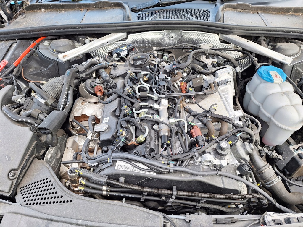 фото №1, Audi a4 b9 8w двигатель 2.0 tdi det deta 190km