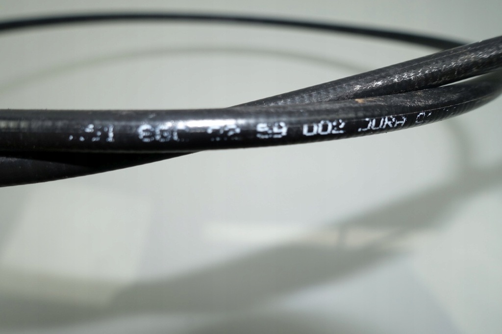 фото №8, Mercedes w251 r-klasa трос капот 2518800259 ручка ручка