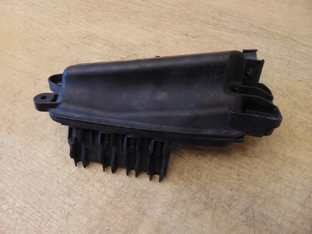 фото №1, Резонатор бак вакууму mercedes w212 2.2