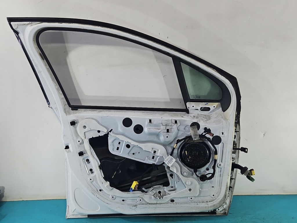 фото №15, Дверь перед левая peugeot 2008 i 13-19 белый kwe