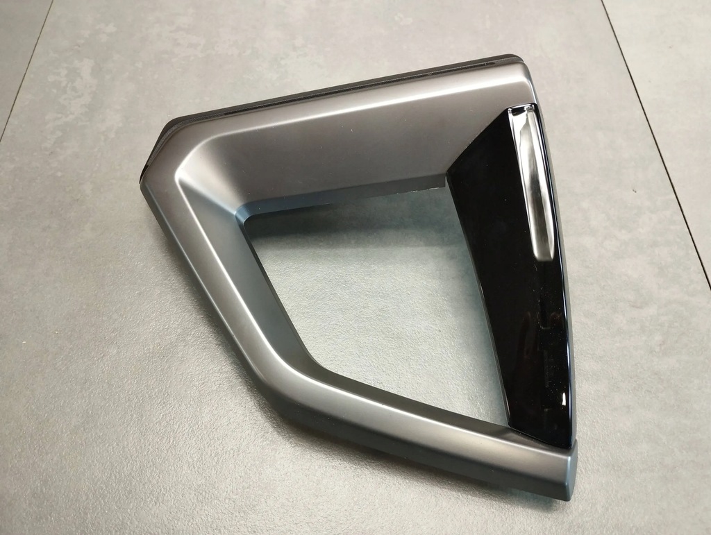 фото №1, Audi q4 e-tron рамка dekor 89b853189