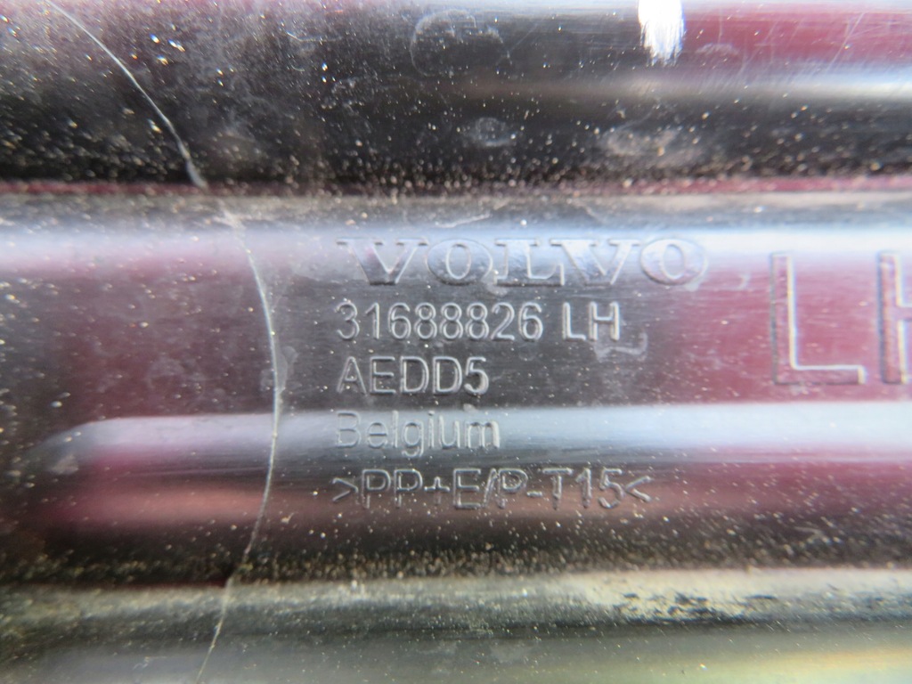 фото №11, Volvo s60 v60 ii - решітка заглушка бампера ліва 31688826