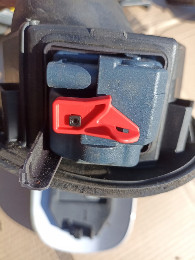 Крышка заливной топлива комплектная 775 mercedes w205 c-klasa sedan дизель Недорого