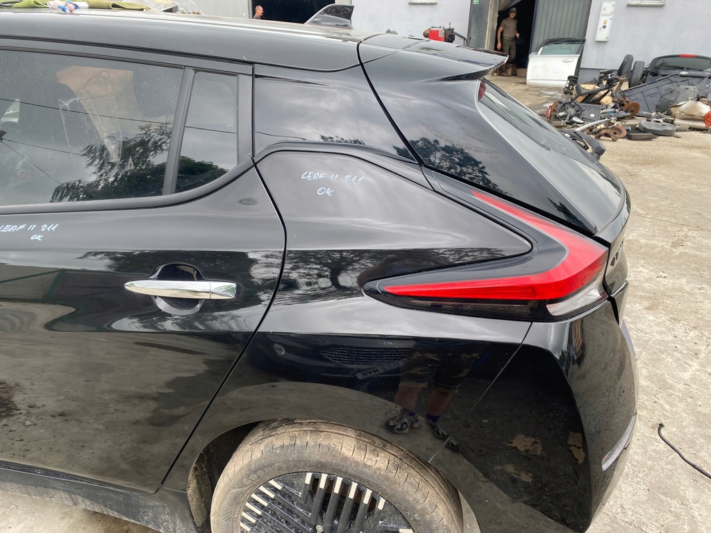 фото №1, Четверть левая задняя nissan leaf ze1 ii 2 цвет z11 чёрный