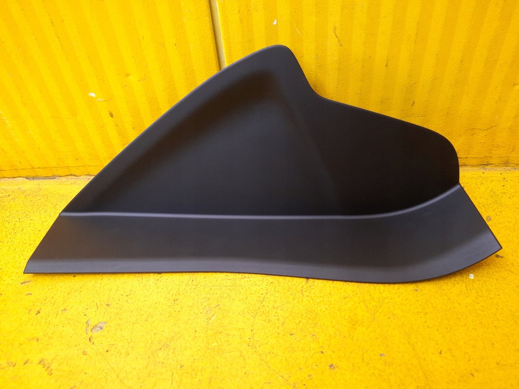 фото №1, Maserati levante защита пластик правый 670043360