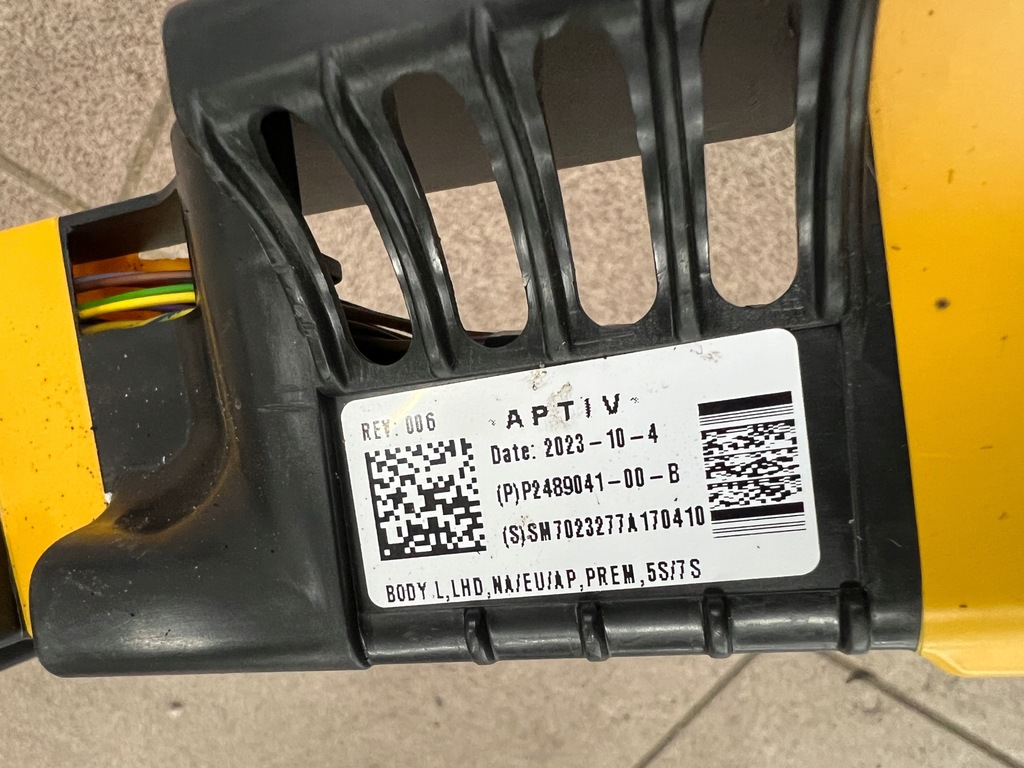 фото №7, Tesla model y 20- джгут електропроводка салону ліва 2489041-00-b europa