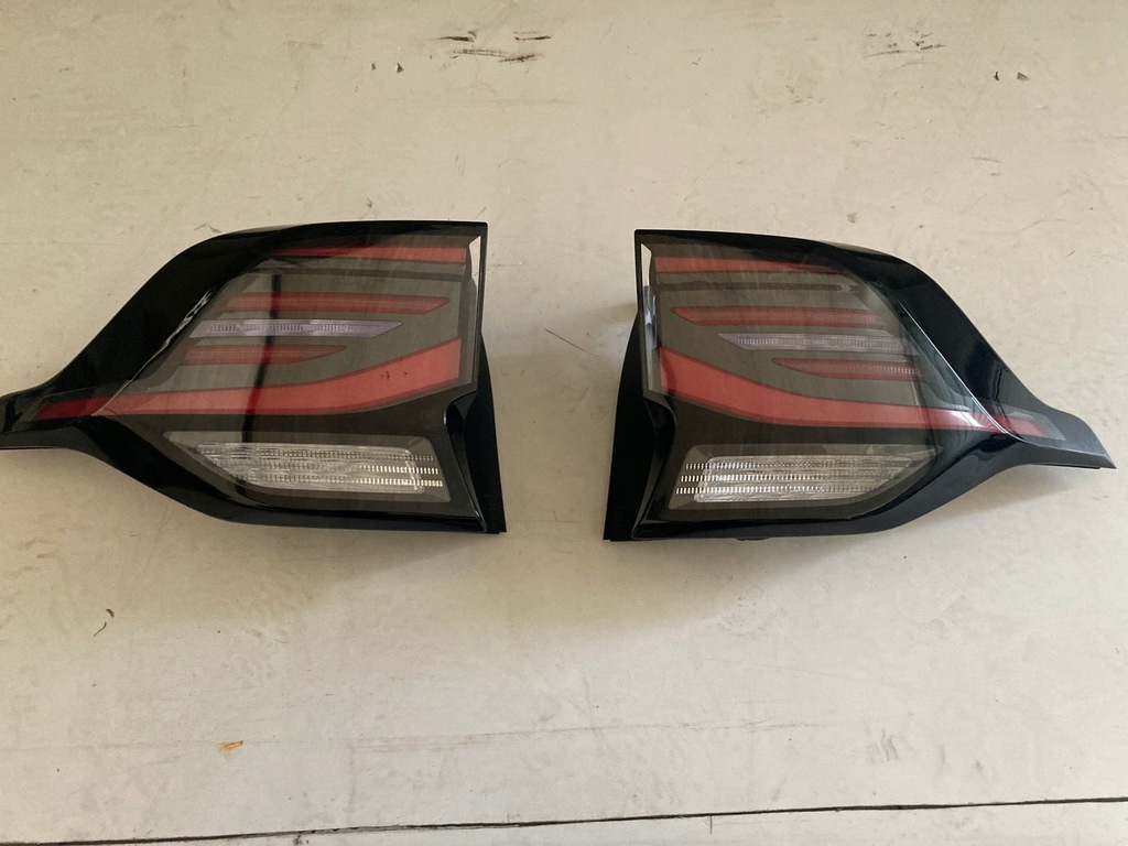 фото №1, Лампа лівий задня 92402r2100 r2924-62040 -kia sportage v 5 21-