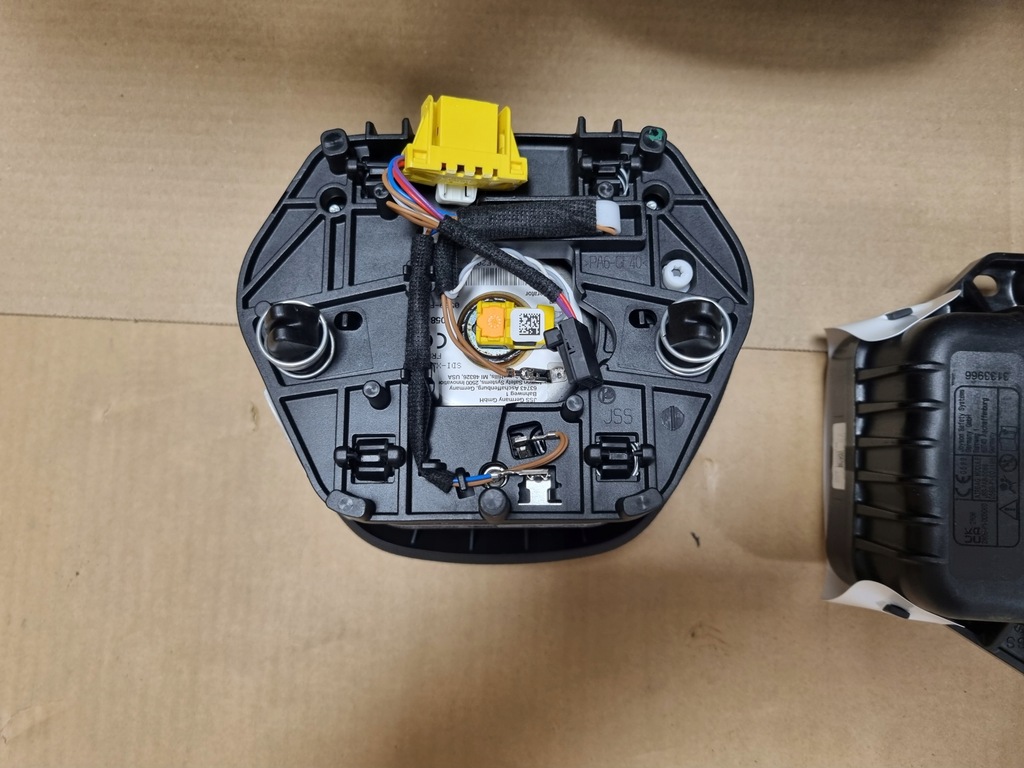 фото №9, Skoda enyaq 2025r приборная панель консоль оригинал подушка безопасности водитель пассажир