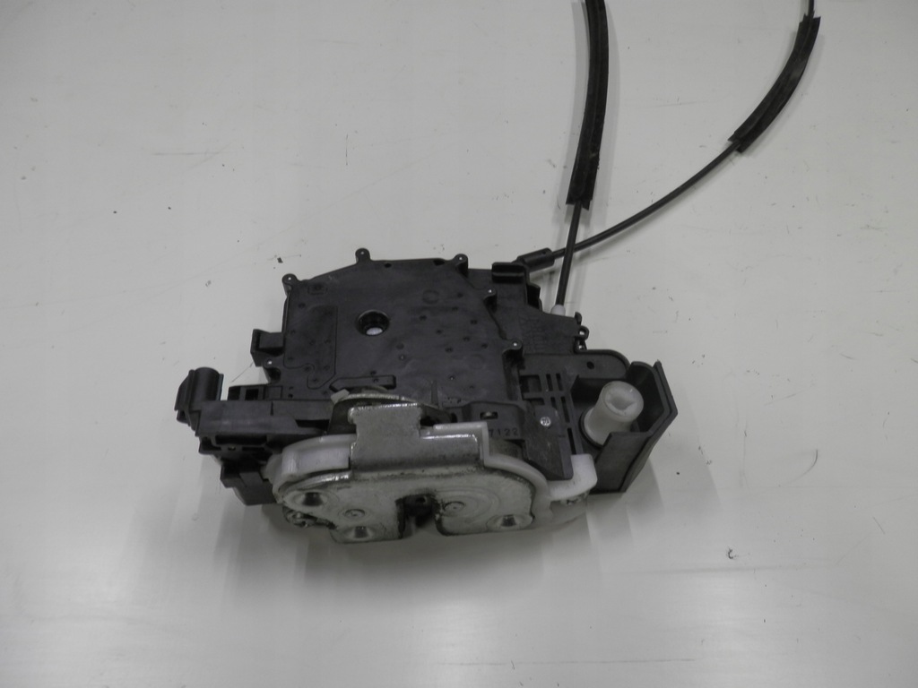 фото №1, Mitsubishi colt vi cc cabrio замок дверь левый