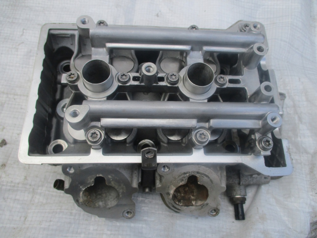 фото №1, Bmw i3 i03 i01 rex головка циліндрів клапани