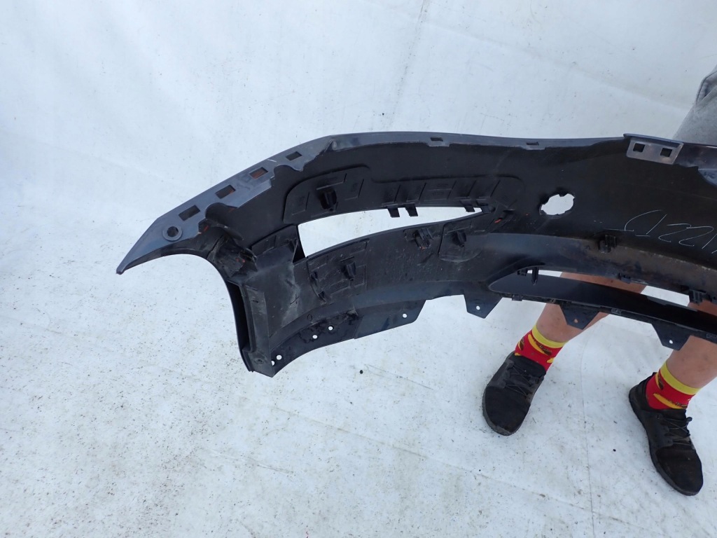 Tesla model 3 17- бампер перед передній pdc в Україні