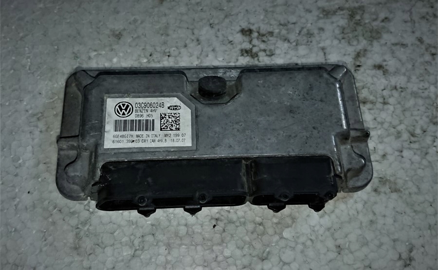 фото №1, Бортовой компьютер двигателя skoda 03c906024b