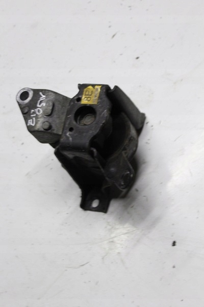 фото №1, Toyota corolla 05 lift e12 кронштейн подушка двигуна