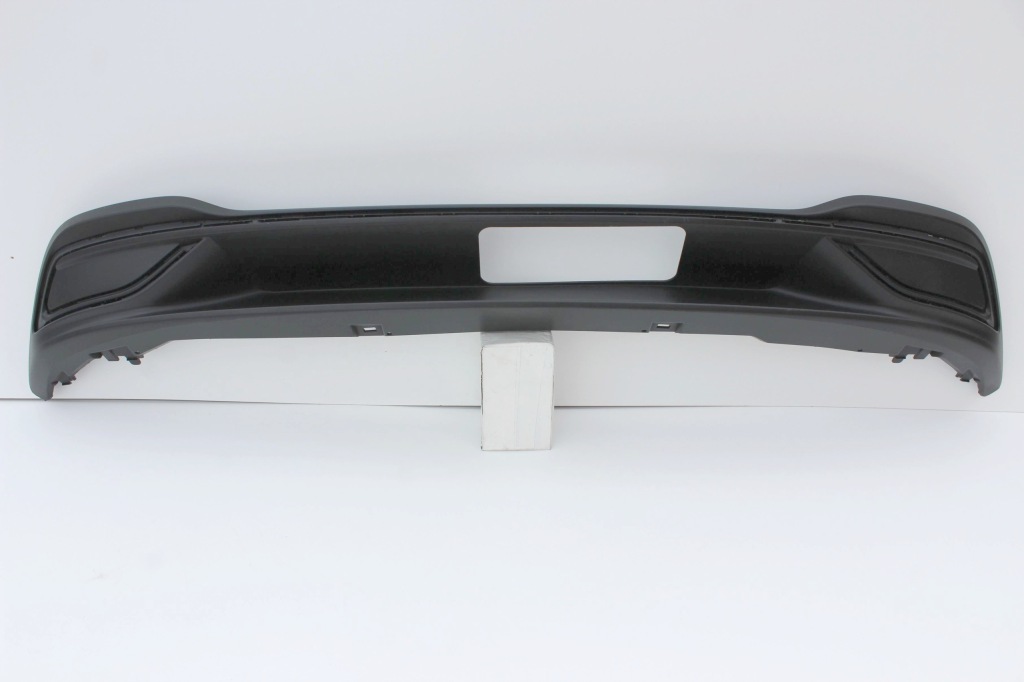 фото №1, Спойлер задня vw golf viii 8 hb 5h6807568a накладка