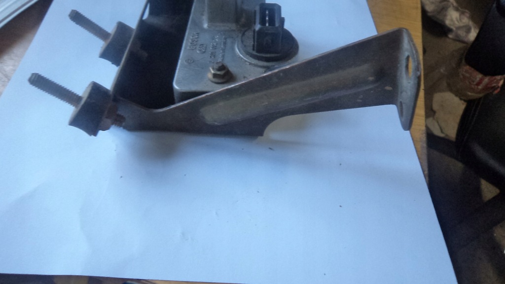 фото №5, Датчик давления audi 80 b4 0281002018