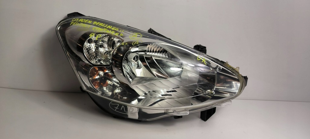 фото №1, Лампа правая передняя peugeot partner ii 9677202180 uk