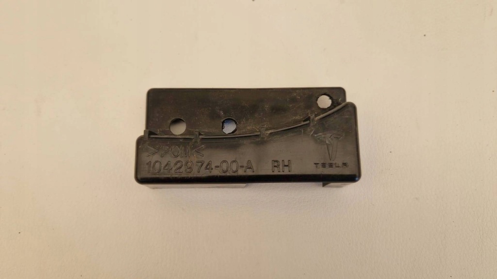 Купити Tesla model s кронштейн задній 1042974-00-a