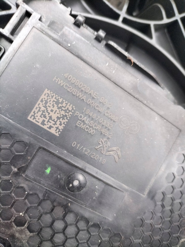 Насос бак adblue opel vivaro c jumpy 3 expert 3 2.0 bluehdi 2020r Доставка