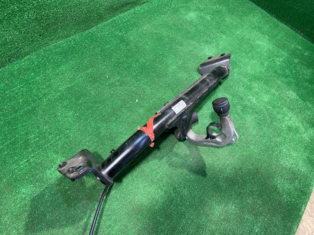 Mercedes b klasa w246 a246 246 фаркоп  буксировочный Киев