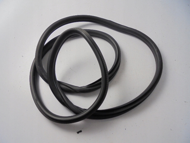 фото №1, Прокладка дверь левый перед mini f54 clubman lift