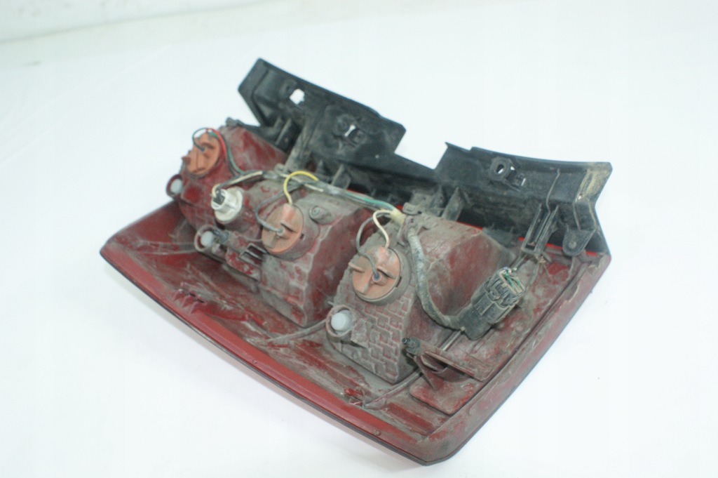 фото №11, Лампа правая задняя правый задняя kia carens 92402-100