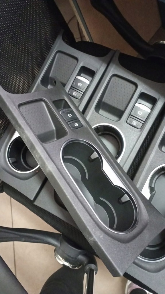 фото №8, Кронштейн na кружка панель ручного renault captur ii 969173073r