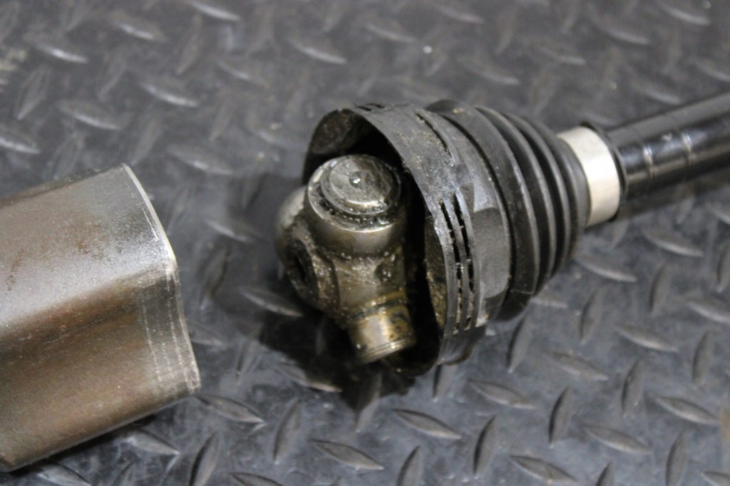 Приводной вал правый перед peugeot 2008 2 2 Доставка