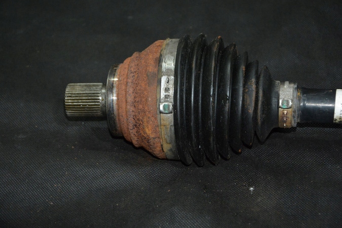 фото №3, Привідний вал ліва vw passat b8 3q0407271d