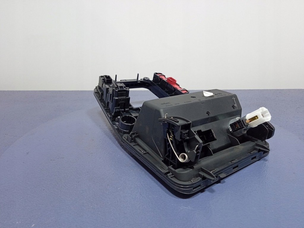 фото №5, Vw golf vii sportsvan рамка панель туннель 517864263c