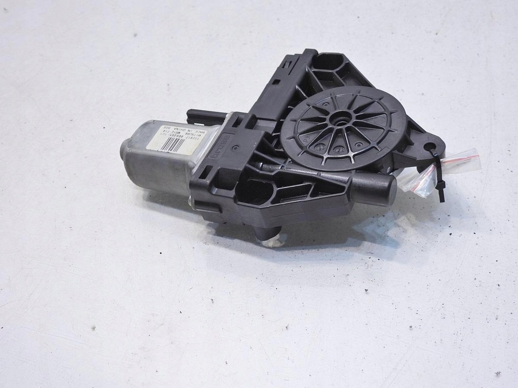 фото №6, Моторчик опускания стекло правый задняя v70 iii