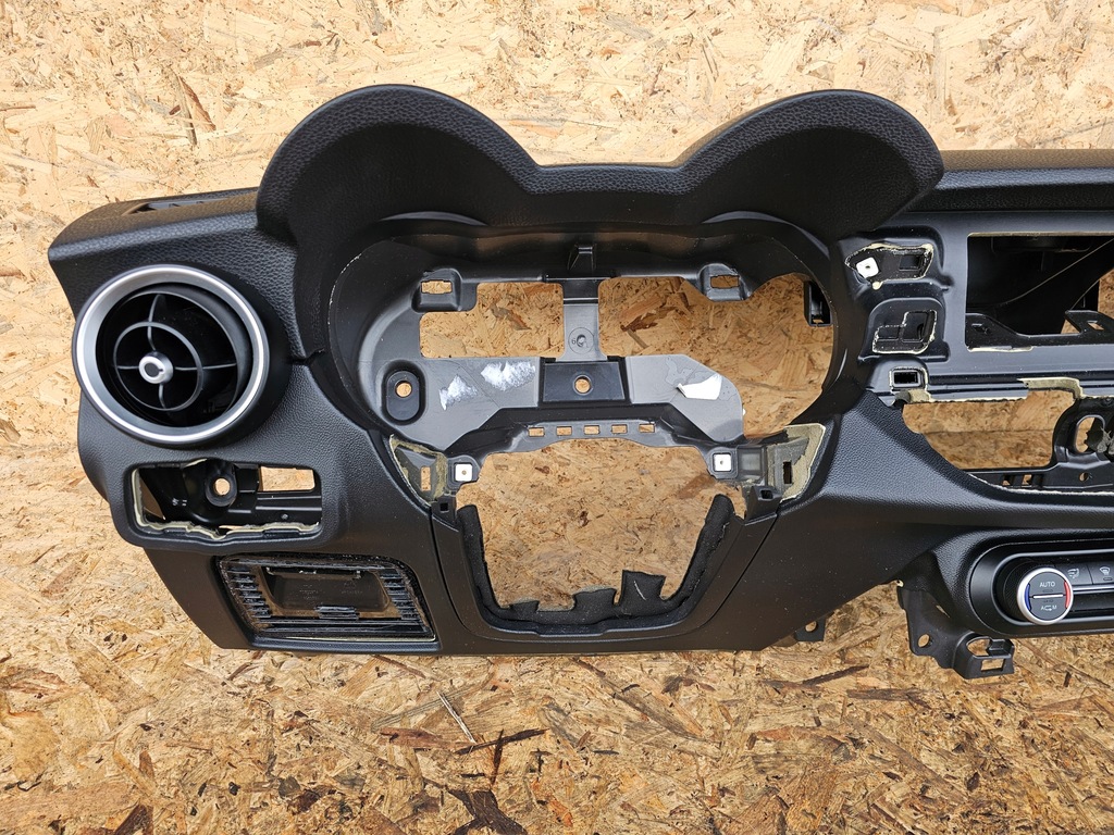 фото №7, Alfa romeo stelvio панель приладів консоль ремені подушка безпеки