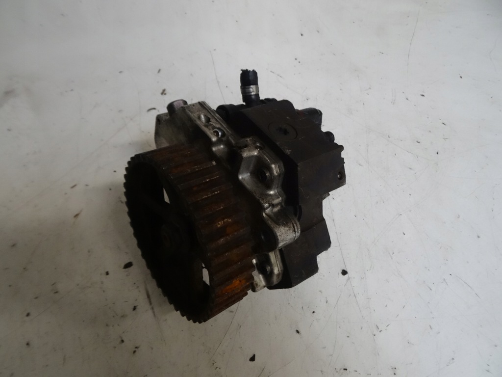 фото №1, Насос впрыскная renault laguna ii 0445010031