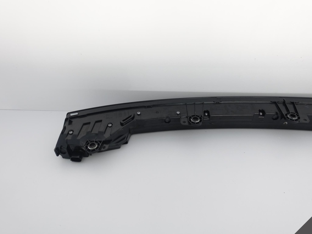 фото №9, Porsche taycan 9j1 лампа накладка led задня europa