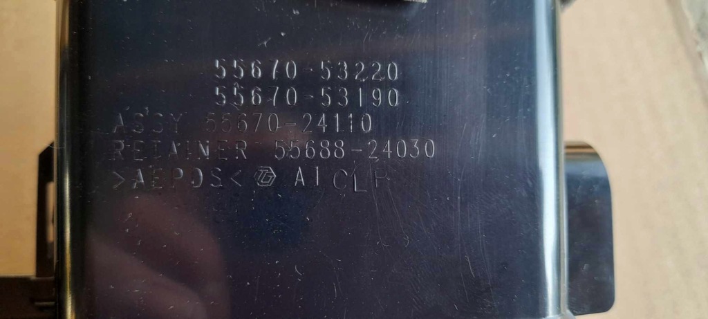 Захист панель вентиляційний lexus is300 is350 rc300 55670-53190-c1 Недорого