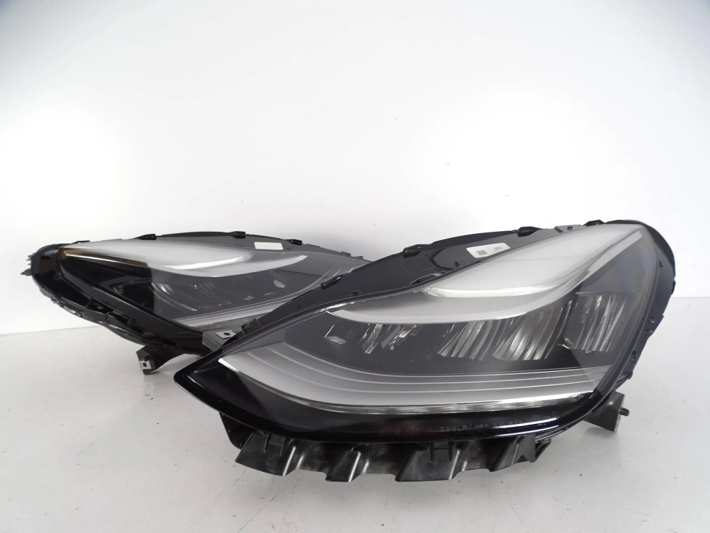 Купити Фара перед передня ліва tesla 3 full led