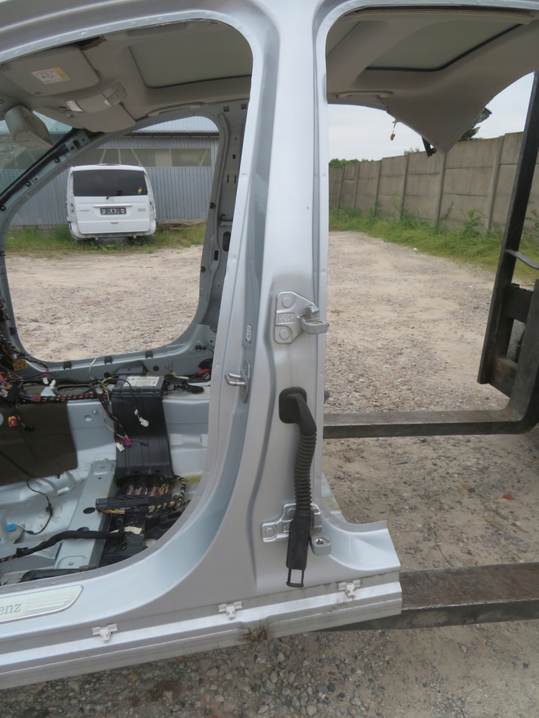 Купить Блок двигателя b левый средний mercedes w205 c klasa 17r