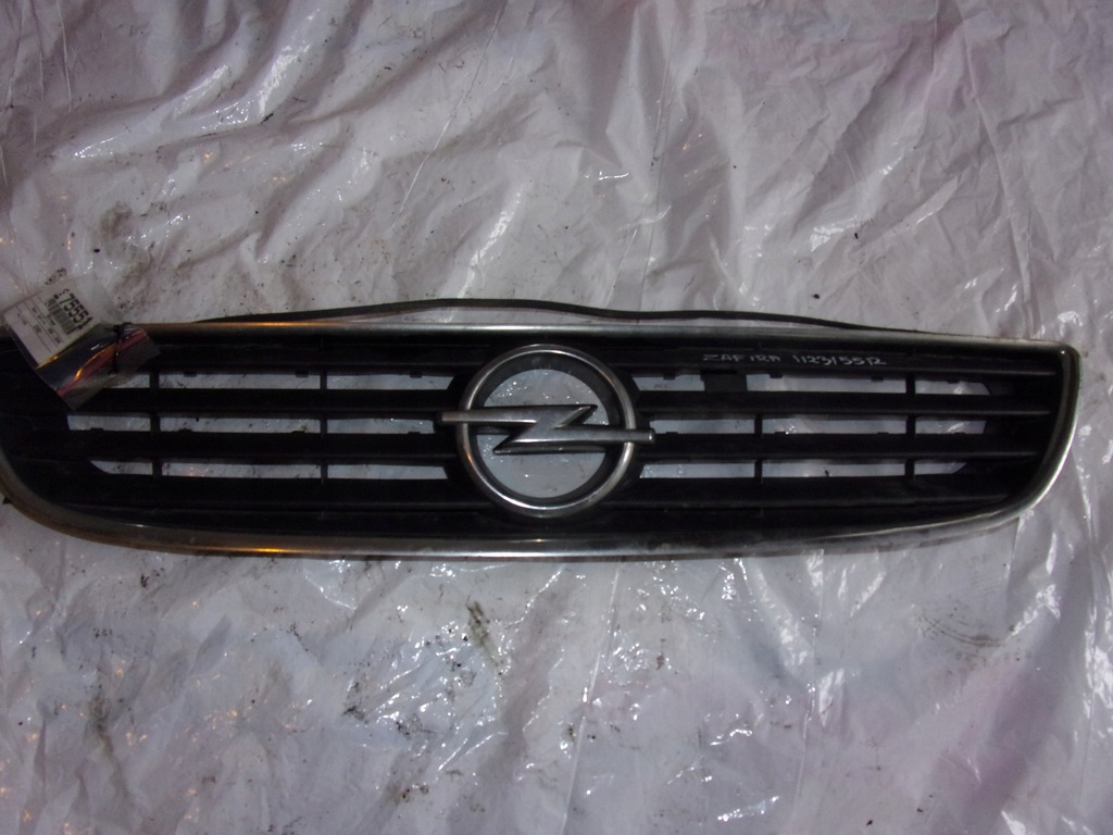 фото №1, Решётка радиатора решётка радиатора с капот opel zafira a