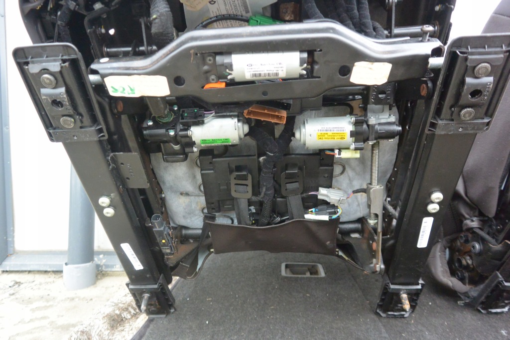 фото №15, Maserati quattroporte vi сиденья заднее сиденье кожа коричневый nappa bowers & wilkins