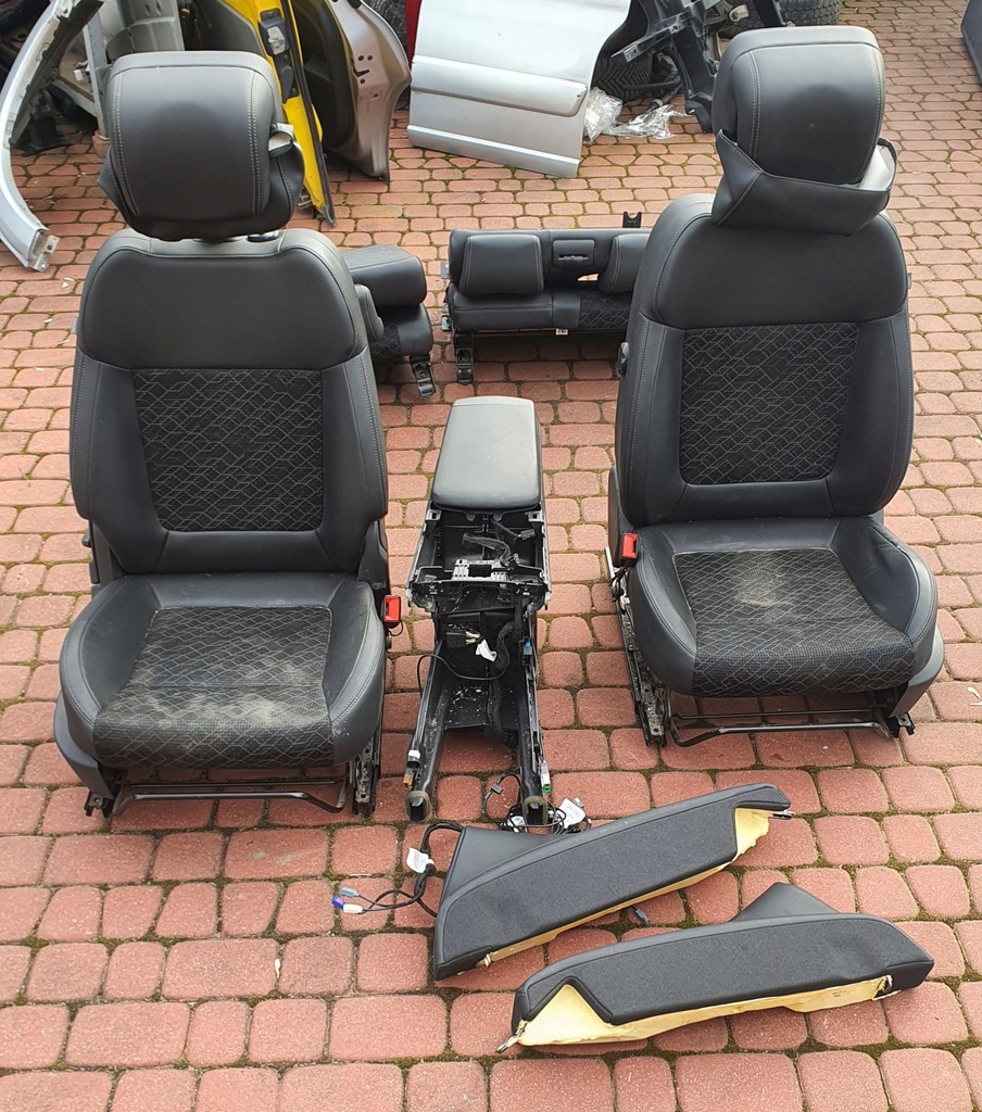 фото №1, Сиденья заднее сиденье peugeot 3008 мониторы