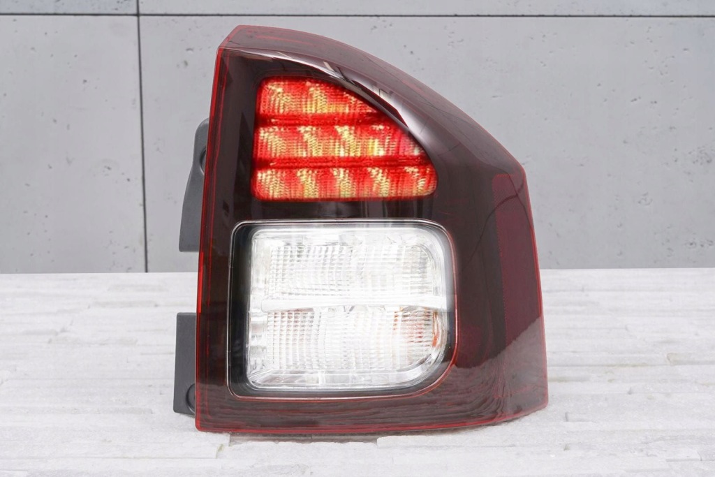 фото №5, Jeep compass i mk49 2011-2017 кузовная лампа задняя правая led 5272908ab