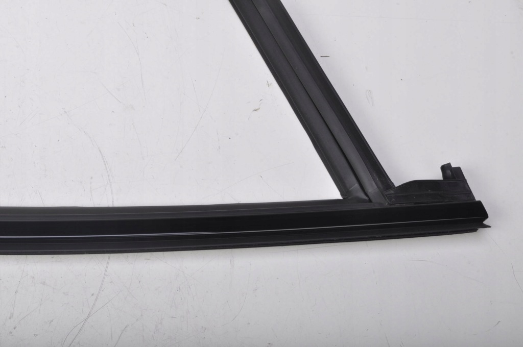 фото №4, Volvo xc90 ii молдинг прокладка дверь правый перед