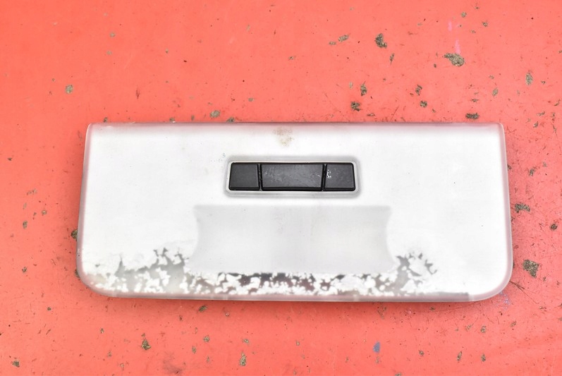 фото №1, Лампа освещение салона перед 6951260 bmw e87 04-07