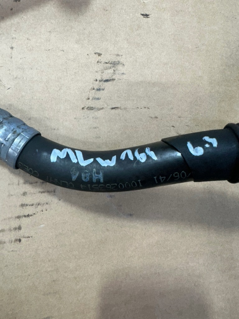 Шланг радиатора масла, масляный, трубка масла mercedes ml w164 6.3 amg в Украине