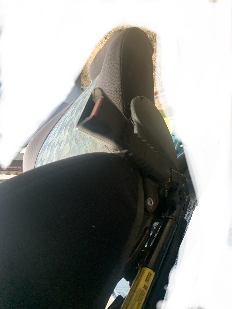 фото №9, Клипса натяжитель поперечина безопасности левая astra g