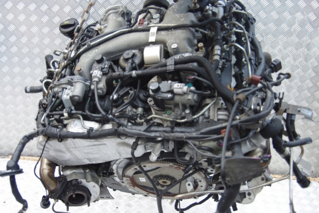 Купити Двигун комплектний  porsche cayenne cud v8 4.2 tdi дизель