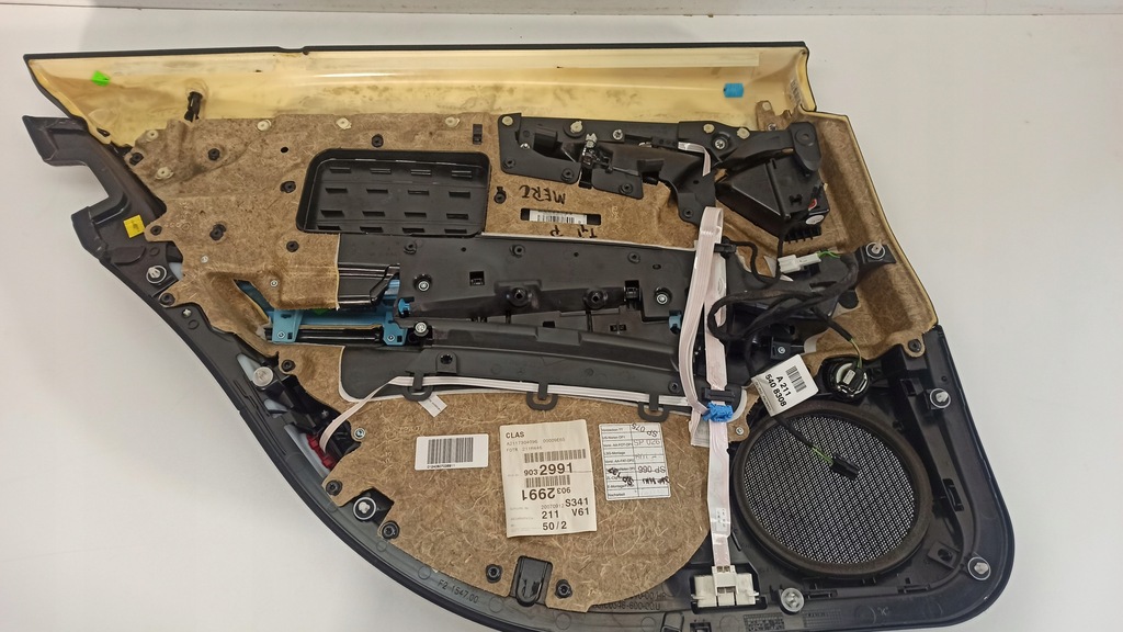 фото №4, Обшивка обивка правый дверь mercedes w211